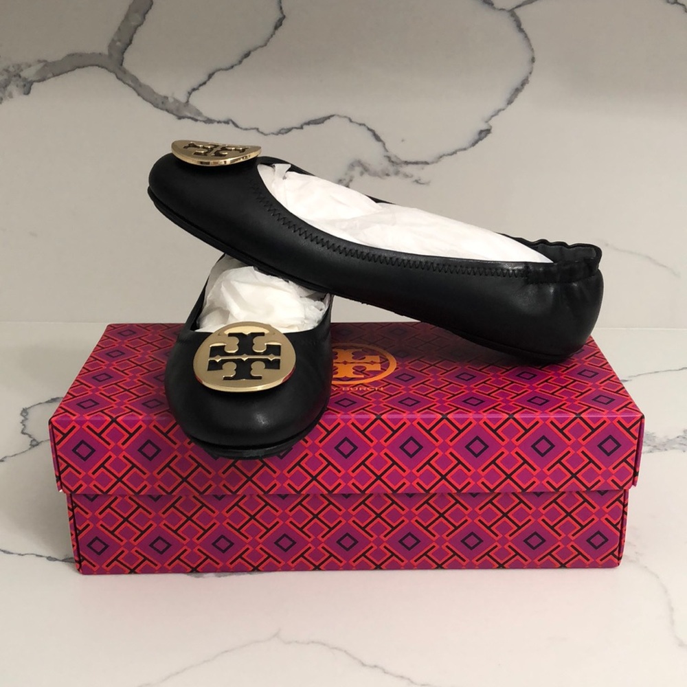 Tory Burch black leather flats
